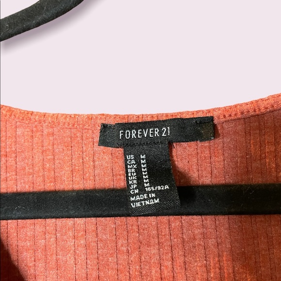 F21 short sleeve top - Picture 3 of 3